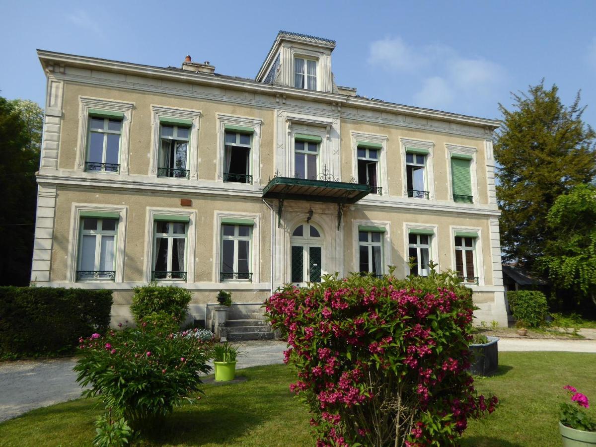 Chateau De Pougy Zewnętrze zdjęcie